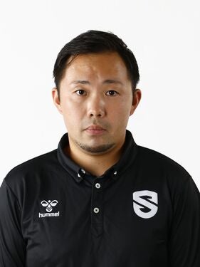 前田仁