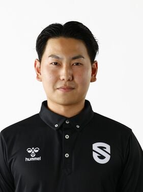 奥村雄真